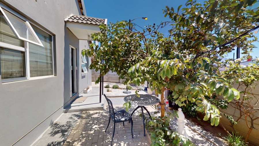 3 Bedroom Property for Sale in Asanda Western Cape